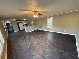 1421 Vince Cir in Florence, SC - Building Photo