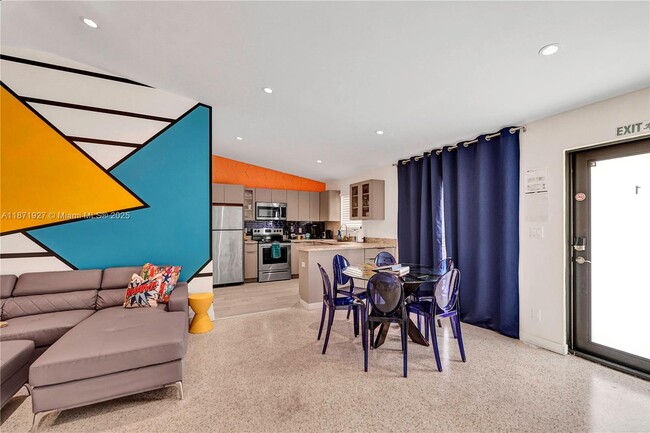 1704 Rodman St in Hollywood, FL - Building Photo - Building Photo