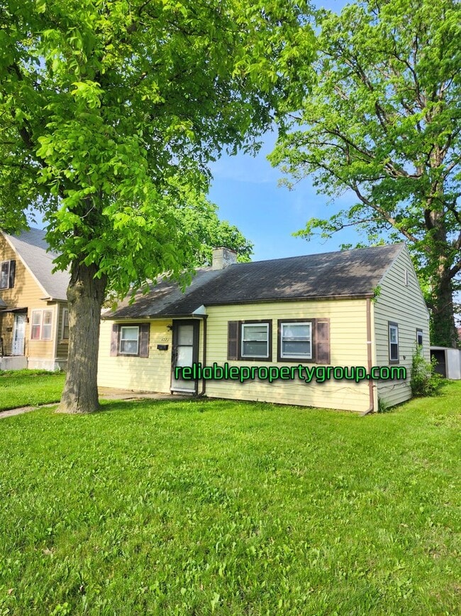 property at 4721 Warsaw St