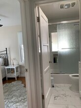 467 E 44th Cir in Long Beach, CA - Foto de edificio - Building Photo