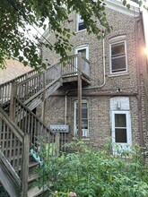 862 N Hermitage Ave in Chicago, IL - Building Photo - Building Photo