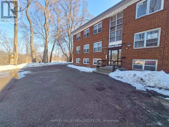 property at 330 Chisholm Ave