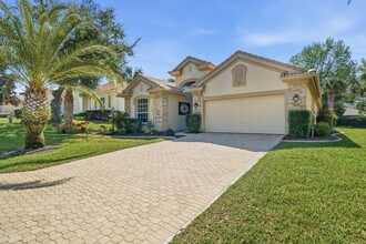 1020 W Rollingwood Ct in Hernando, FL - Building Photo - Building Photo