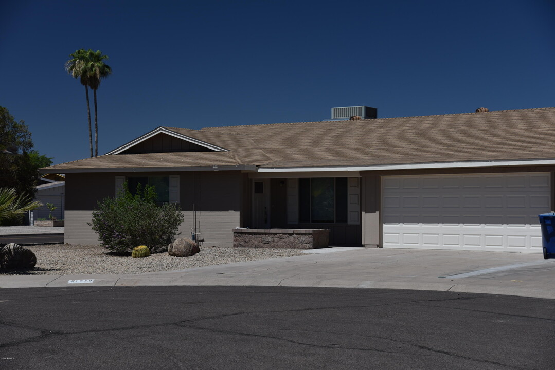 1960 E Alameda Dr in Tempe, AZ - Foto de edificio