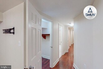 2225 Brookfield Ave in Baltimore, MD - Building Photo - Building Photo