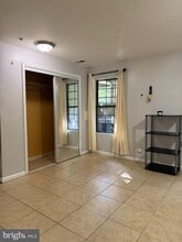 7906 Ashford Blvd in Laurel, MD - Foto de edificio - Building Photo