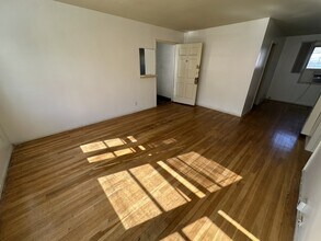 2461 Silver Lake Blvd in Los Angeles, CA - Building Photo - Building Photo