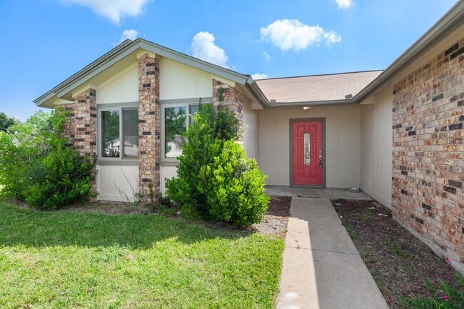 13313 Briar Hollow Dr in Austin, TX - Building Photo - Building Photo