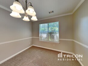 2711 Woodside Dr in Duluth, GA - Building Photo - Building Photo
