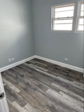 2206 N Menard Ave, Unit 2 in Chicago, IL - Building Photo - Building Photo