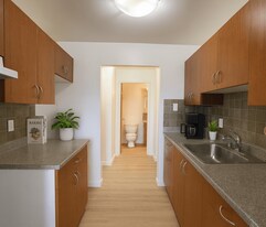 Craigflower House in Esquimalt, BC - Building Photo