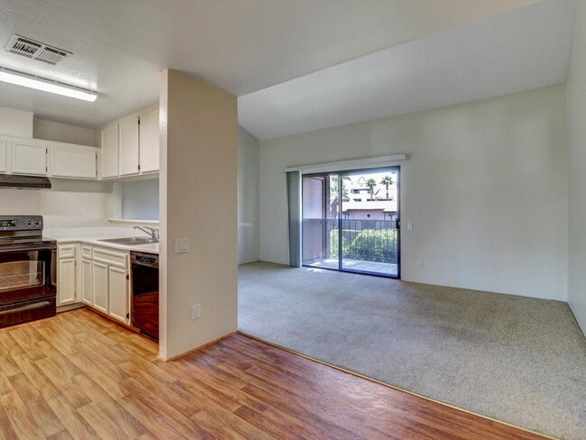 291 E Mel Ave in Palm Springs, CA - Building Photo - Building Photo