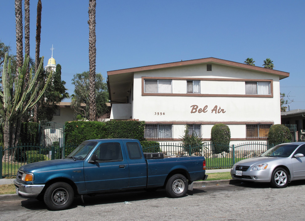 3556 Brenton Ave in Lynwood, CA - Building Photo