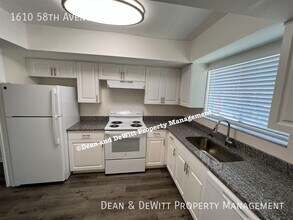 1610 58th Ave S in St. Petersburg, FL - Building Photo - Building Photo