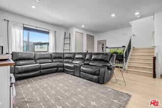 27107 Celluloid Ct in Stevenson Ranch, CA - Building Photo - Building Photo