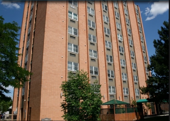 Sage Tower Apartments in Billings, MT - Building Photo