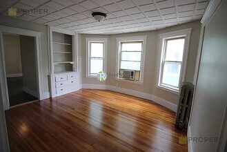 86 Conwell Ave in Somerville, MA - Building Photo - Building Photo