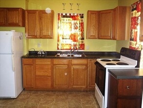 2130 12th St in Eau Claire, WI - Building Photo - Building Photo