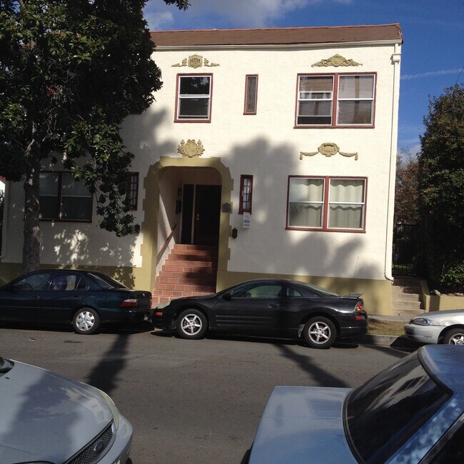 4437 Ambrose Ave Apartments and Nearby Los Angeles Apartments For Rent Los Angeles, CA