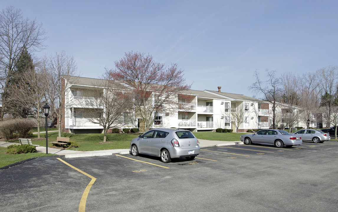 Cliffview Apartments in Rochester Hills, MI - Building Photo