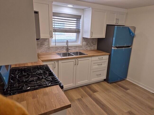 2458 W 111th St, Unit Garden in Chicago, IL - Building Photo - Building Photo