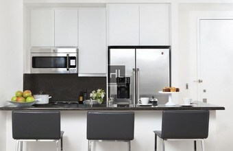 330 W 39th St-Unit -10K in New York, NY - Building Photo - Building Photo