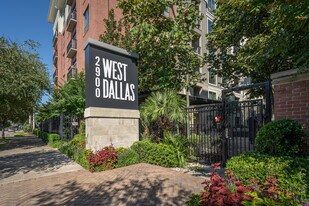2900 West Dallas in Houston, TX - Building Photo