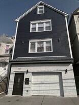 583 John F. Kennedy Blvd in Bayonne, NJ - Building Photo