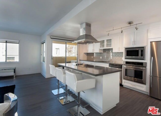 property at 131 S Maple Dr