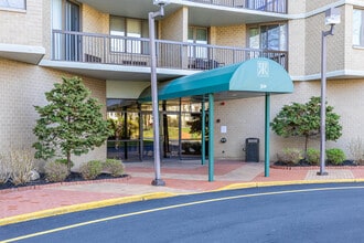 River Ridge Terrace in Highland Park, NJ - Building Photo - Building Photo