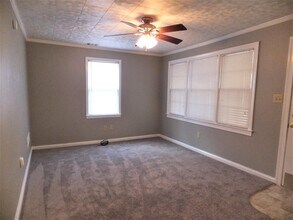 214 Edgewood Dr in North Augusta, SC - Foto de edificio - Building Photo