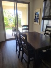 63 Finch, Unit Bedroom 1 in Lake Forest, CA - Foto de edificio - Building Photo