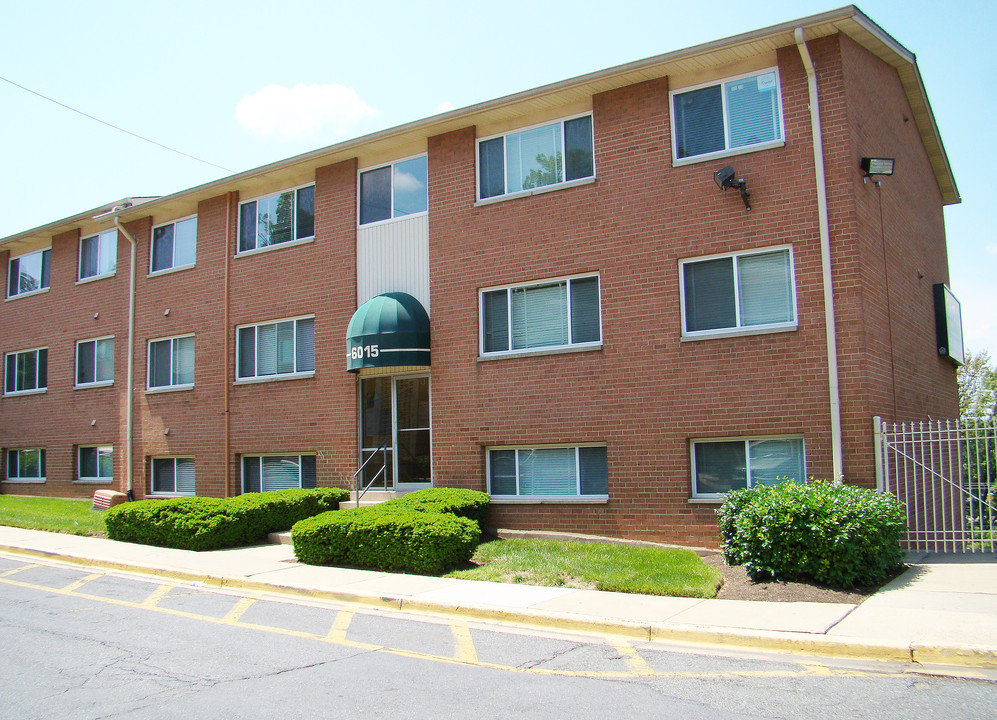 Eastdale Apartments in Riverdale, MD - Building Photo