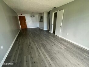 1850 S Park Ave in Titusville, FL - Building Photo - Building Photo