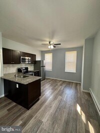 5533 W Girard Ave photo'