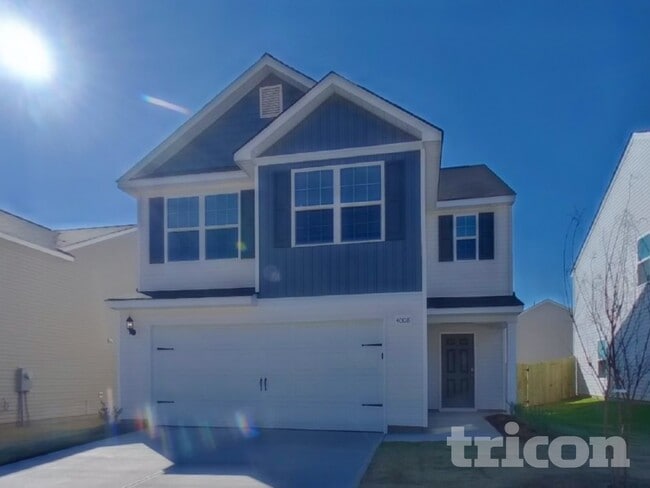 4008 Reinfield Dr in Inman, SC - Foto de edificio - Building Photo