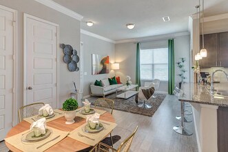 4407 Grand Ave Pkwy in Austin, TX - Building Photo - Building Photo