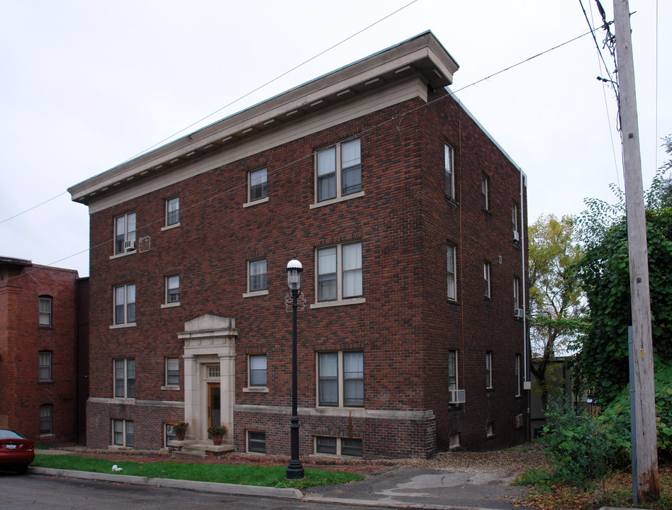 1512 Park St in Des Moines, IA - Foto de edificio