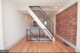 2527 E Gordon St in Philadelphia, PA - Building Photo - Building Photo