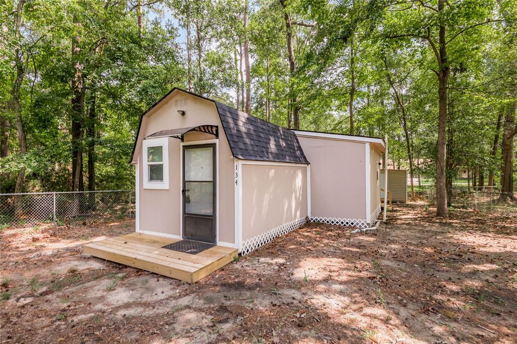 134 Honeysuckle in Livingston, TX - Building Photo