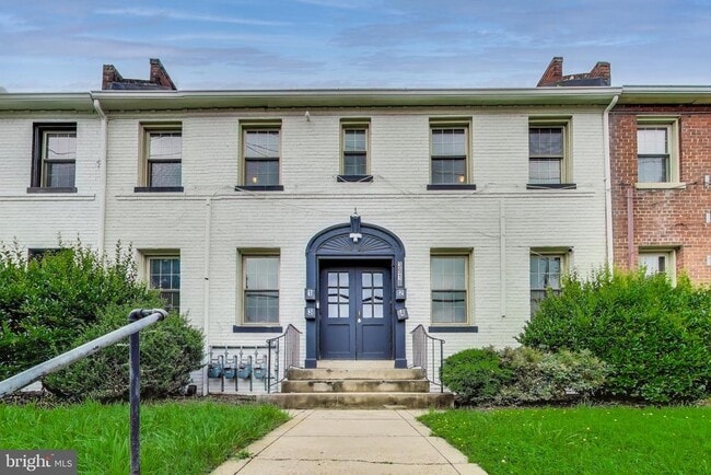 property at 3918 10th St NE
