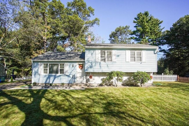 property at 70 S Tallyho Dr