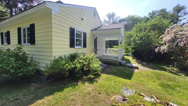 32 S Main St in Kennebunkport, ME - Building Photo - Building Photo