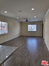 2754 W 12th St in Los Angeles, CA - Building Photo - Building Photo