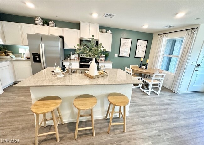property at 5003 Chapin Mesa Ave