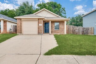 732 River Garden Dr in Fort Worth, TX - Building Photo