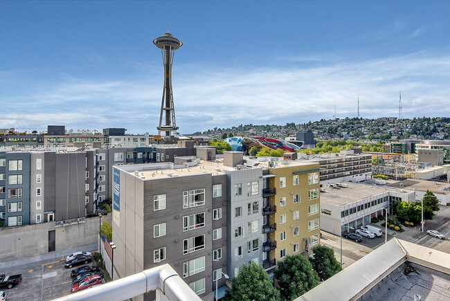 Annaliese in Seattle, WA - Foto de edificio - Building Photo