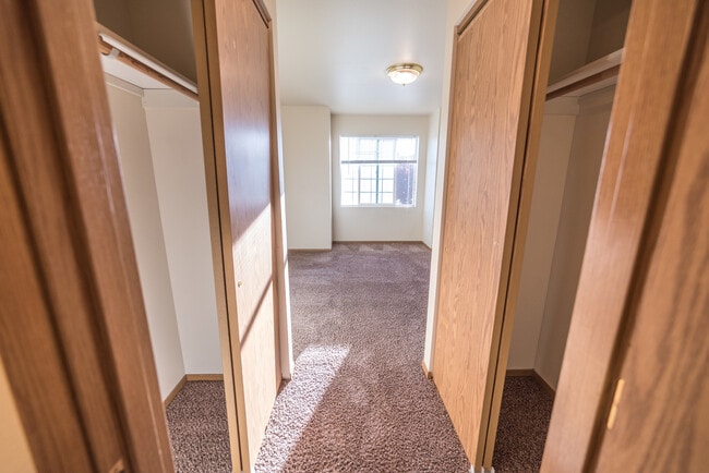 2106 Yellowstone St in Ellensburg, WA - Building Photo - Building Photo