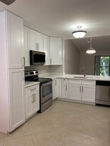 23466 Lyons Rd, Unit Gables 2Bdr-2Baths in Boca Raton, FL - Foto de edificio - Building Photo