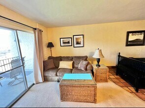 73850 Fairway Dr in Palm Desert, CA - Building Photo - Building Photo